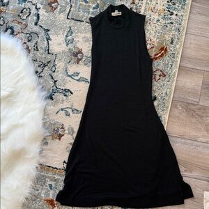 Wilfred Black Sleeveless Midi Dress